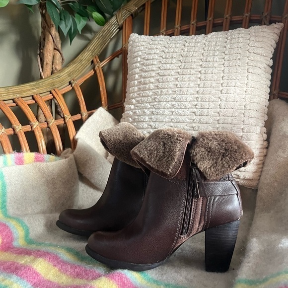 UGG Brown Ankle Boots with Plush Cuff - Picture 6 of 10
